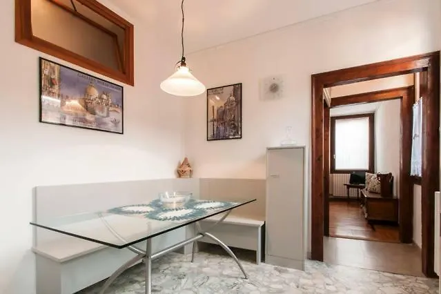 Semesterbostad Key Location Near Palazzo Grassi