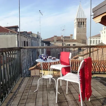 Key Location Near Palazzo Grassi Ferienhaus *