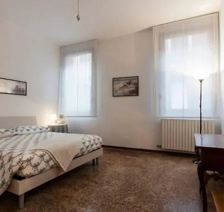 Key Location Near Palazzo Grassi Ferienhaus Venedig