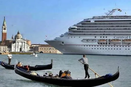 Key Location Near Palazzo Grassi Ferienhaus *