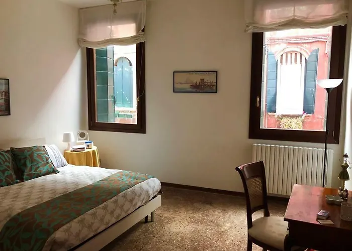 Key Location Near Palazzo Grassi Holiday home Venice